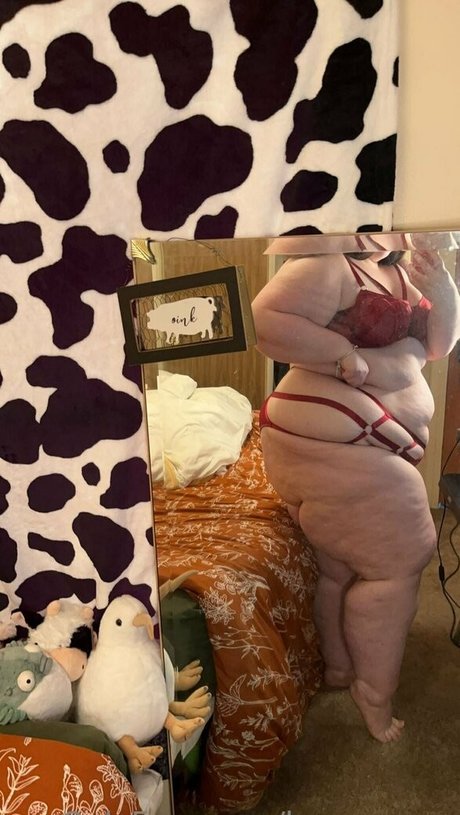 bumwagon nude star galleries