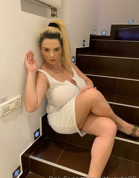 kittycute89 model sexy photo