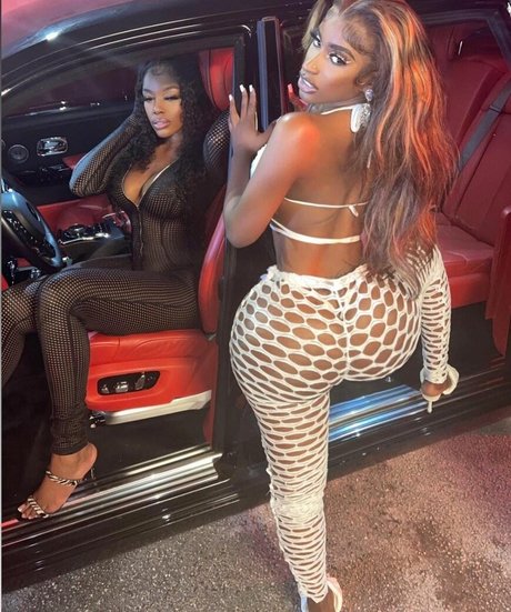 Hispaniola star nude photos