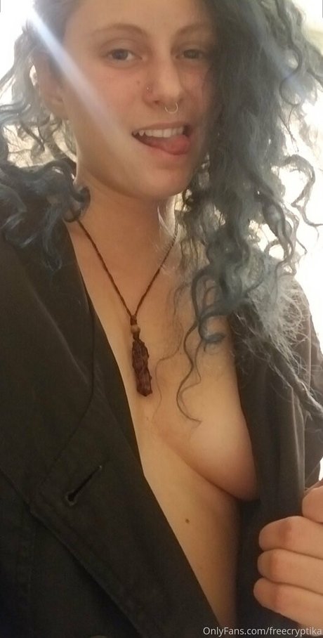 freecryptika pornographic actress pics