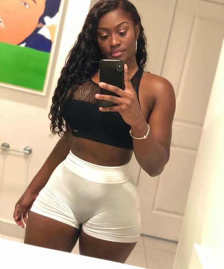 Babeth Lando star images