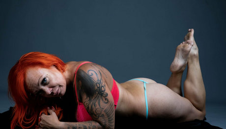 loving queent model high quality images