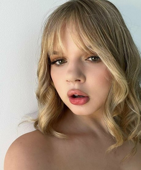 cocolovelock beautiful pornstar pics