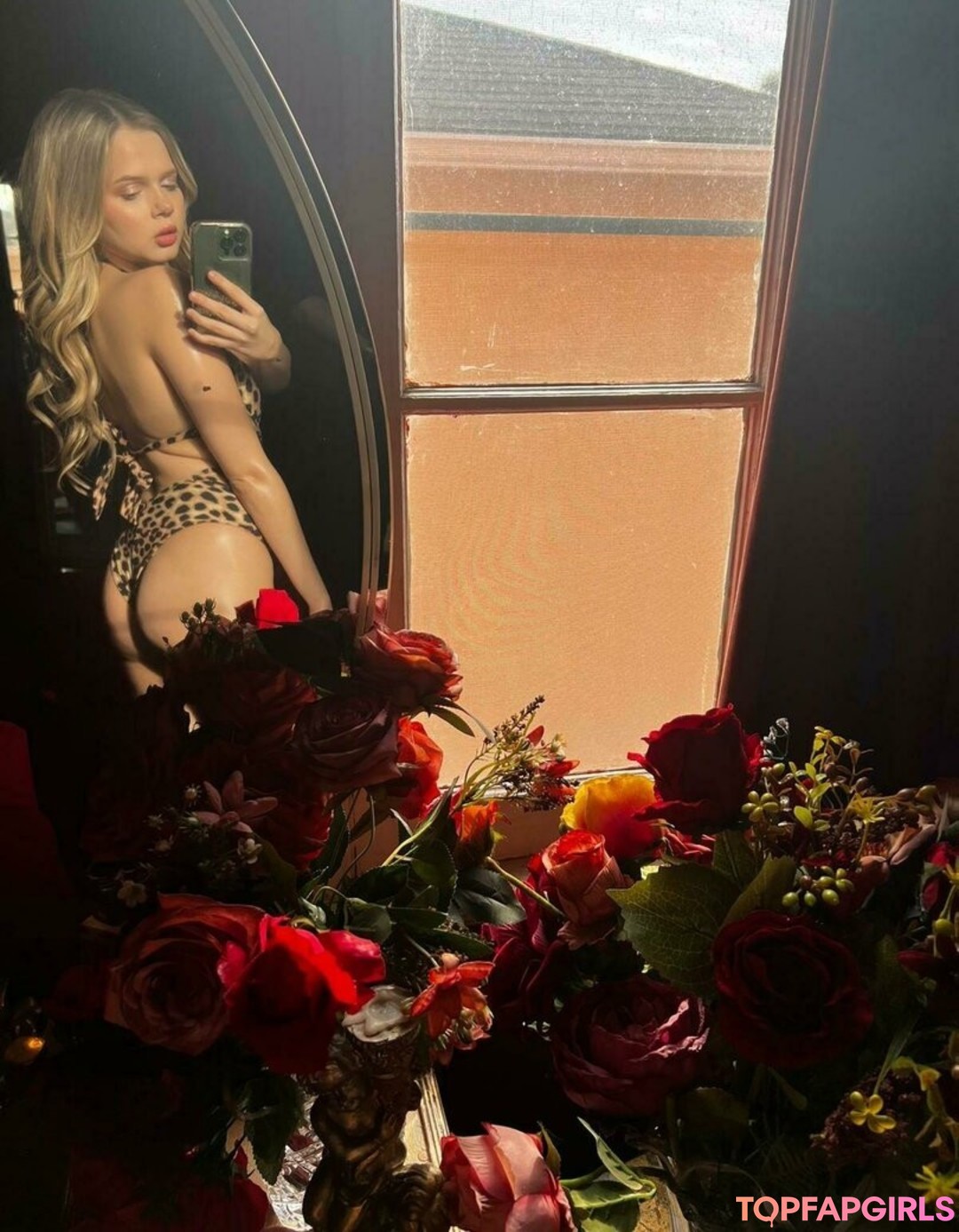 cocolovelock nude pornstar image