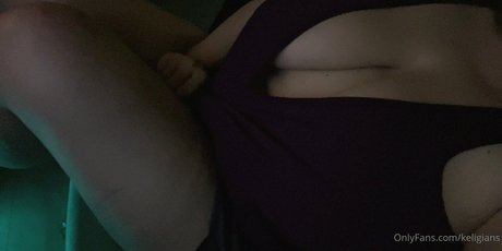 keligians pornstar nude img