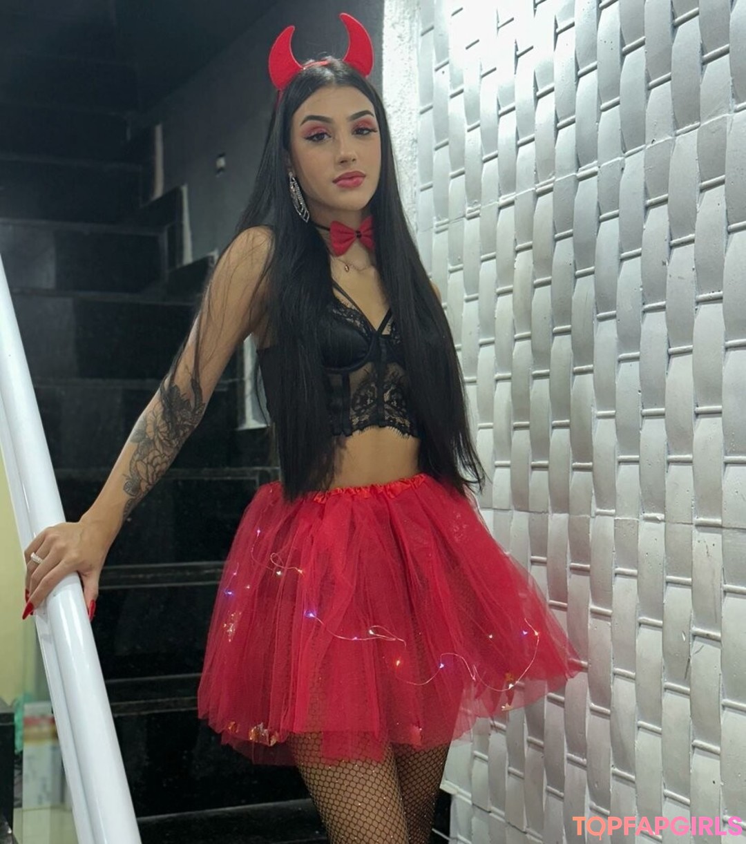 Bia Miranda Da Fazenda star best photos