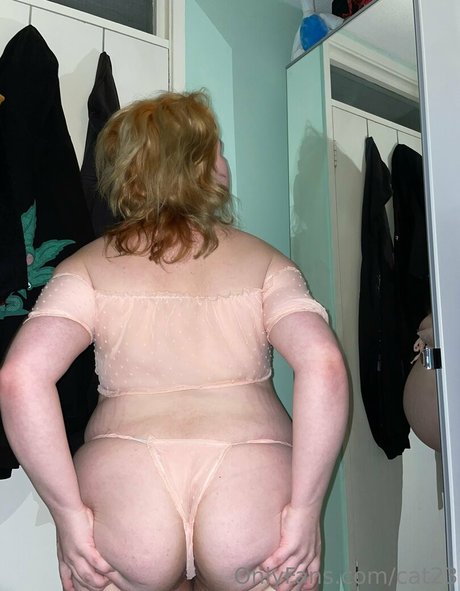 cat23 model xxx gallery