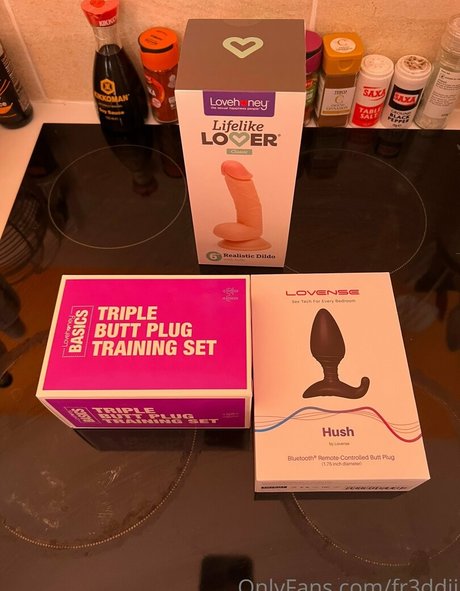 Fr3ddii model nude galleries