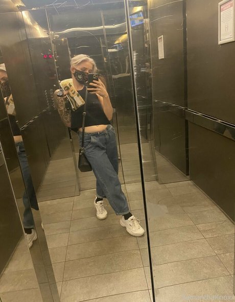 busty redhead onlyfans hot nude pic