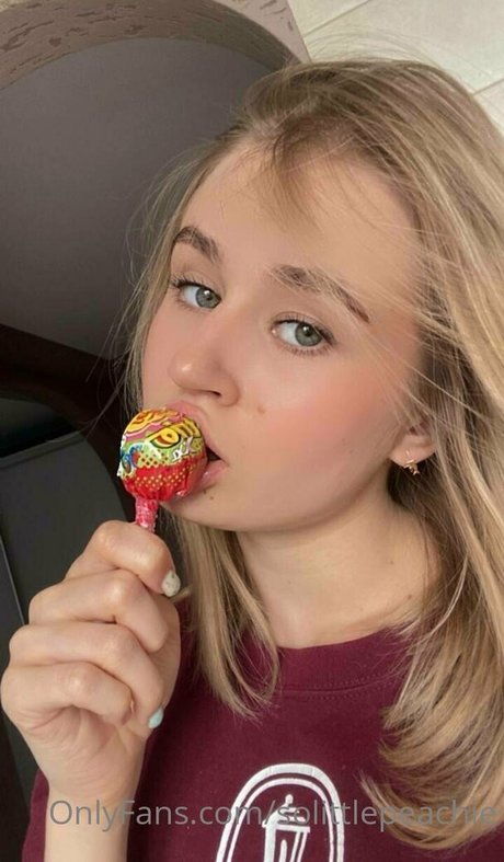 solittlepeachie model adult gallery