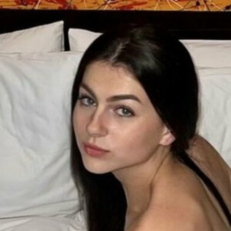 Saffron Healey top pornstar pic