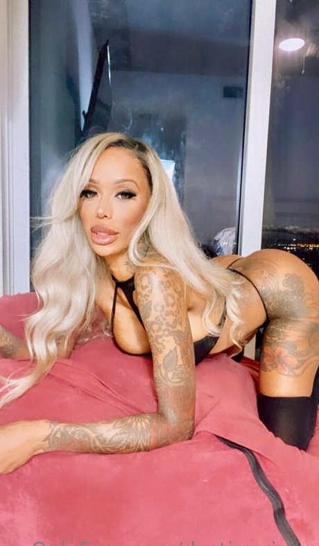 destinyvixen nice actress pics