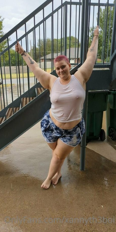 xannyth3boi model beautiful pics