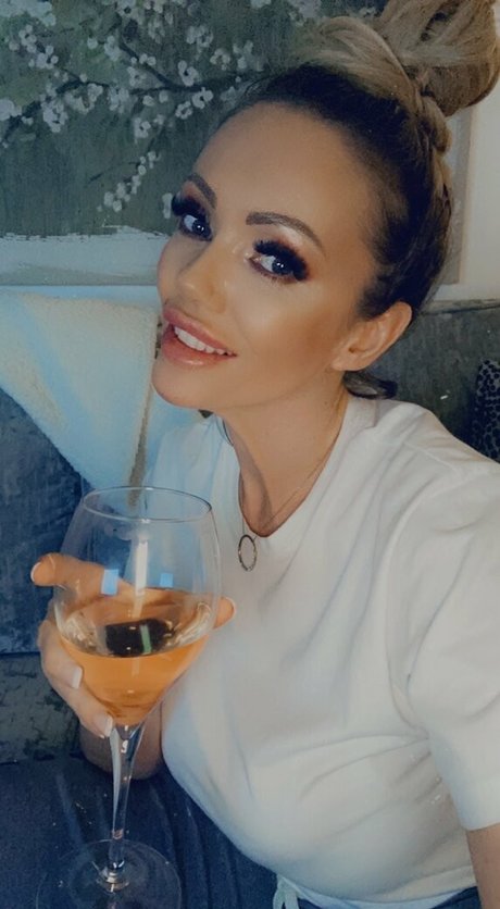 lucyzara pretty actress galleries