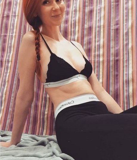 LittleBee star adult pic