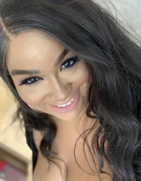 big tits blonde onlyfans erotic images