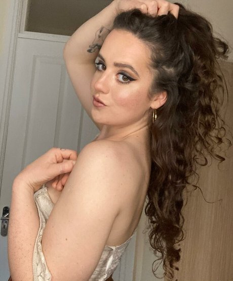 Venus Energy model hot pictures