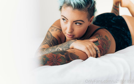 lunalynn26 model naked pic