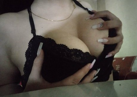 camii555 hot actress image