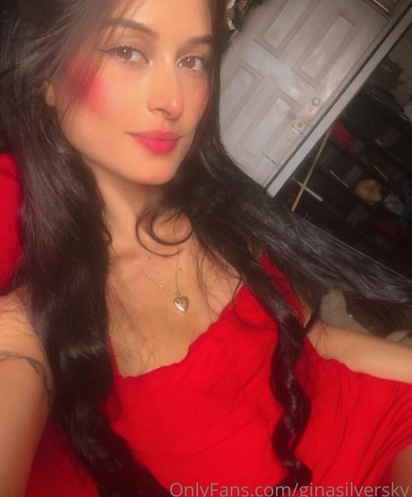 ginasilversky exclusive model image