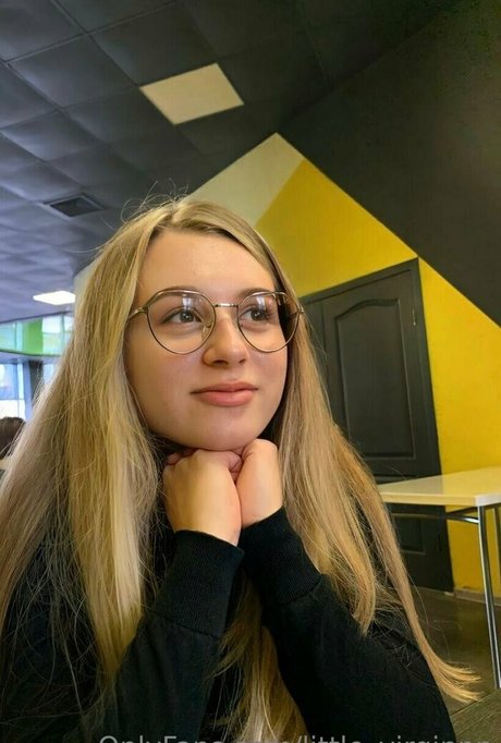 little virginnn pornstar erotic photos