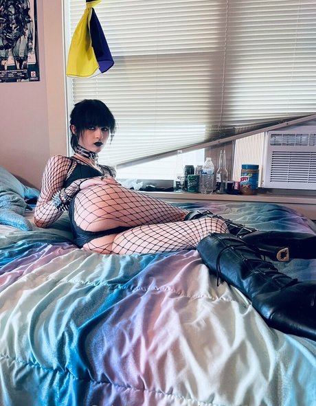 notsafeforspite Quick model image