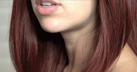 KSWifey model hot image