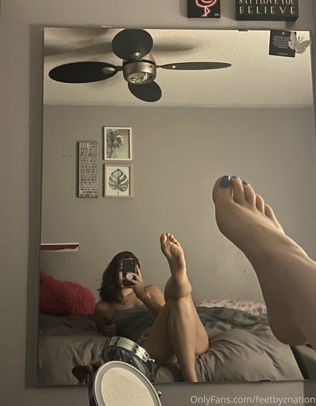 feetznation pretty model images