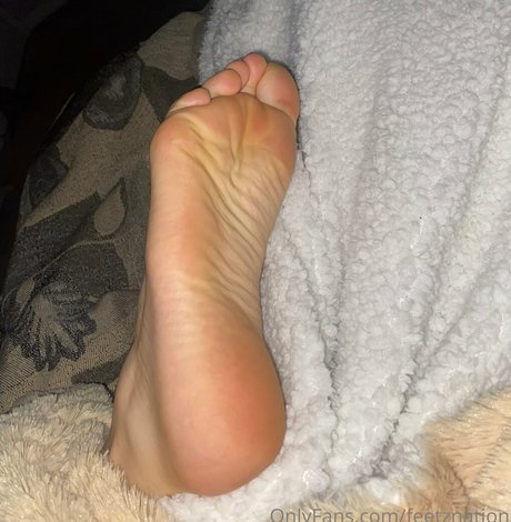 feetznation erotic model picture