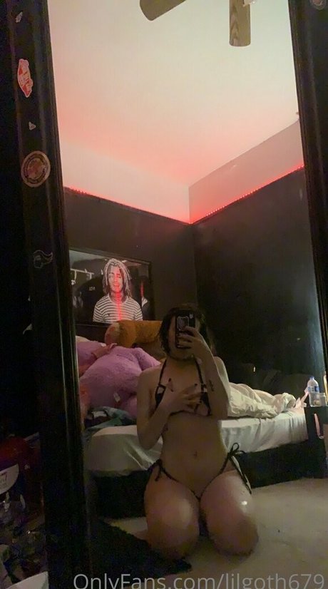 Lilgoth679 star pornographic img
