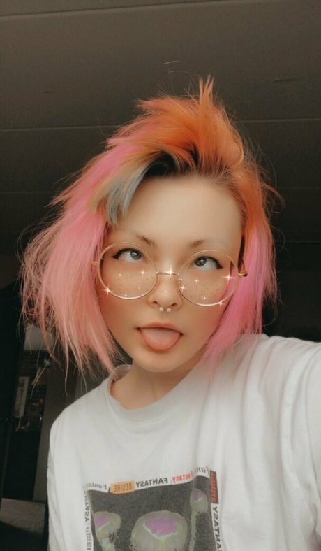 lovelybedhead top model img