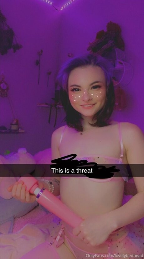 lovelybedhead nudes actress gallery