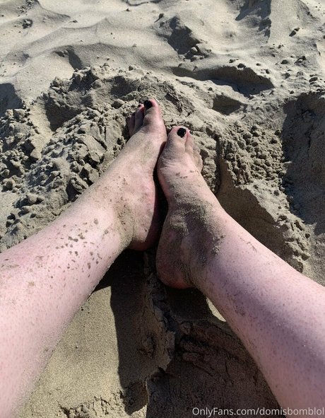 domisbomb star photos