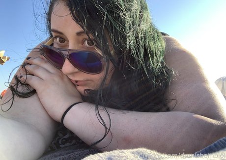 busty mom onlyfans free porn pic