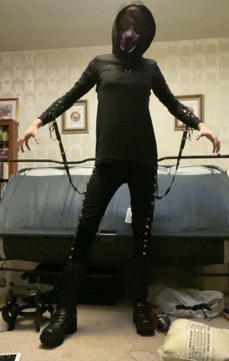 mistressmisery model exclusive image