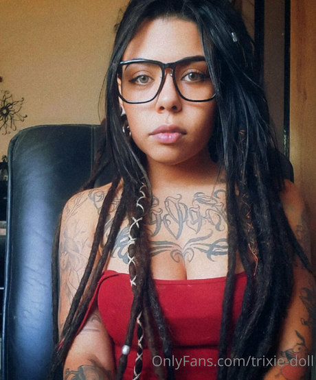 trixie doll erotic actress gallery