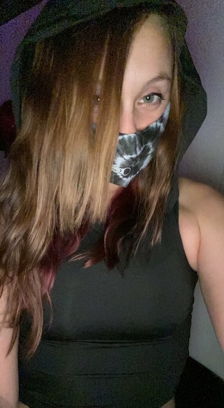 luna goodchild Profile pic