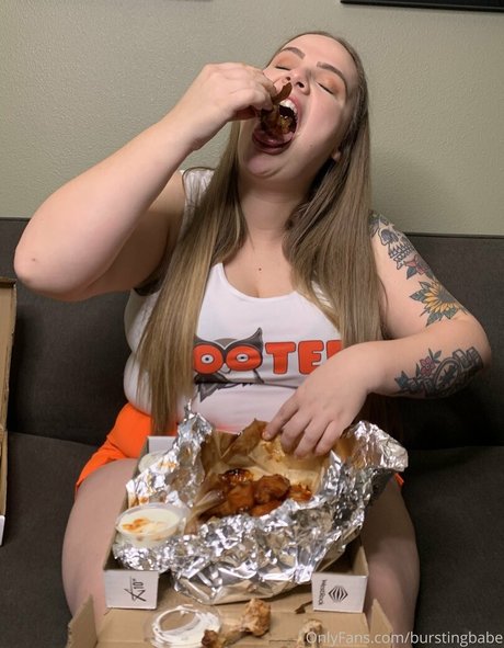 burstingbabe actress pics