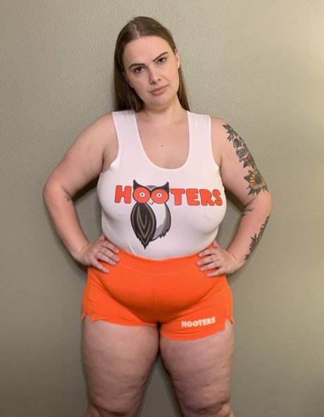 burstingbabe adult model photo