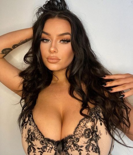 Leah X pornstar galleries