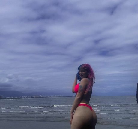 victxrya model pretty img