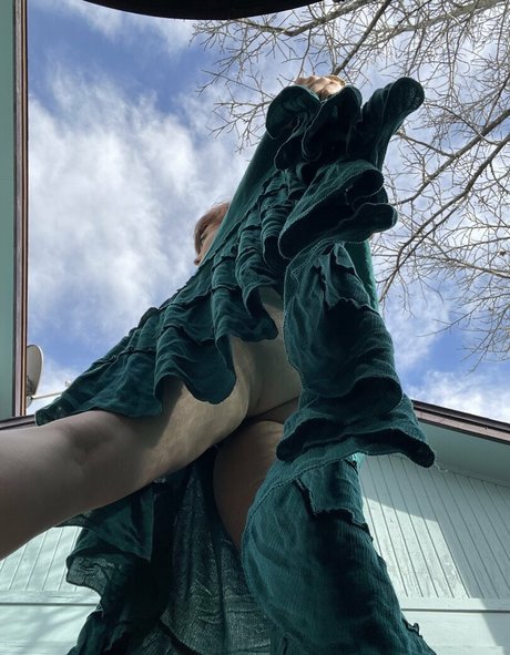 holykoley sexy model pic