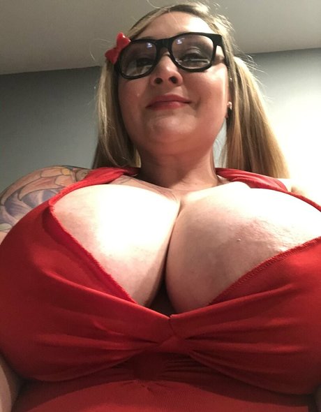 avadollxxx model hot img