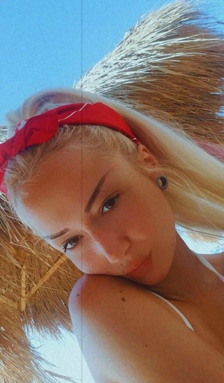 alice0999of perfect model pics