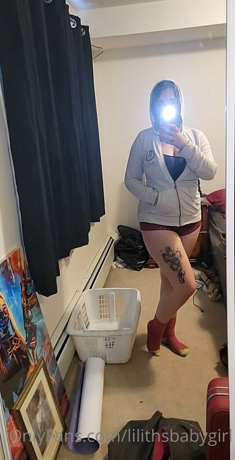 lilithsbabygirl pornographic model image