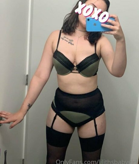 lilithsbabygirl star hot images