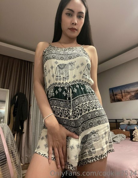 cookie2534 nude model pic