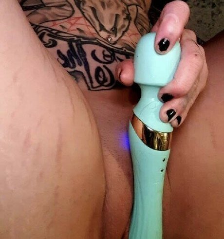 Autumnelfxo hot pornstar pic