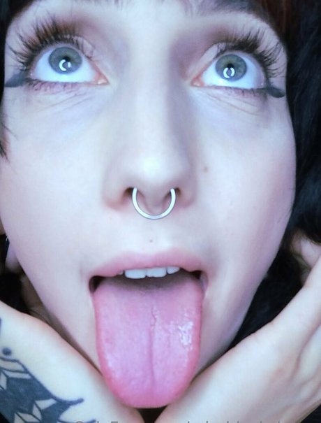 missblackcherry star adult pictures