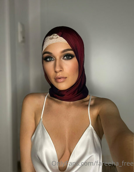 fareeha free beautiful model img